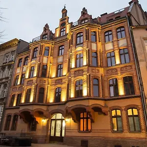 https://loft-apartments-poznan.poznan-hotels.com